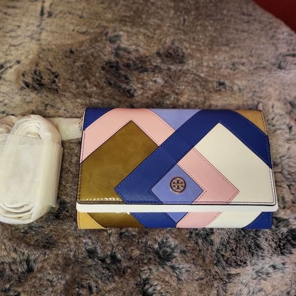 🆕TORY🎍BURCH Robinson Pieced Chain Wallet - Picture 10 of 15